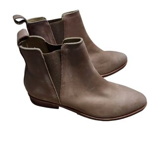 Nisolo Tan Ankle Boots - 8 Chelsea Nubuck Distressed Pull On Western Office